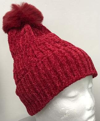 Chenille Soft Lined Bobble Hat